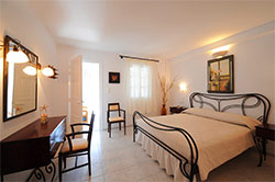 Vardia Bay Studios Folegandros - Interior View