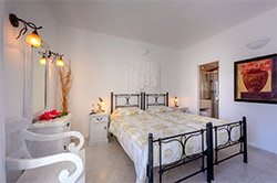 Vardia Bay Studios Folegandros - Interior View